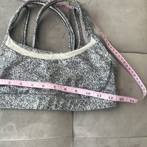 “LuluLemon Sports Bra
 Size 6” - Picture 2 of 4